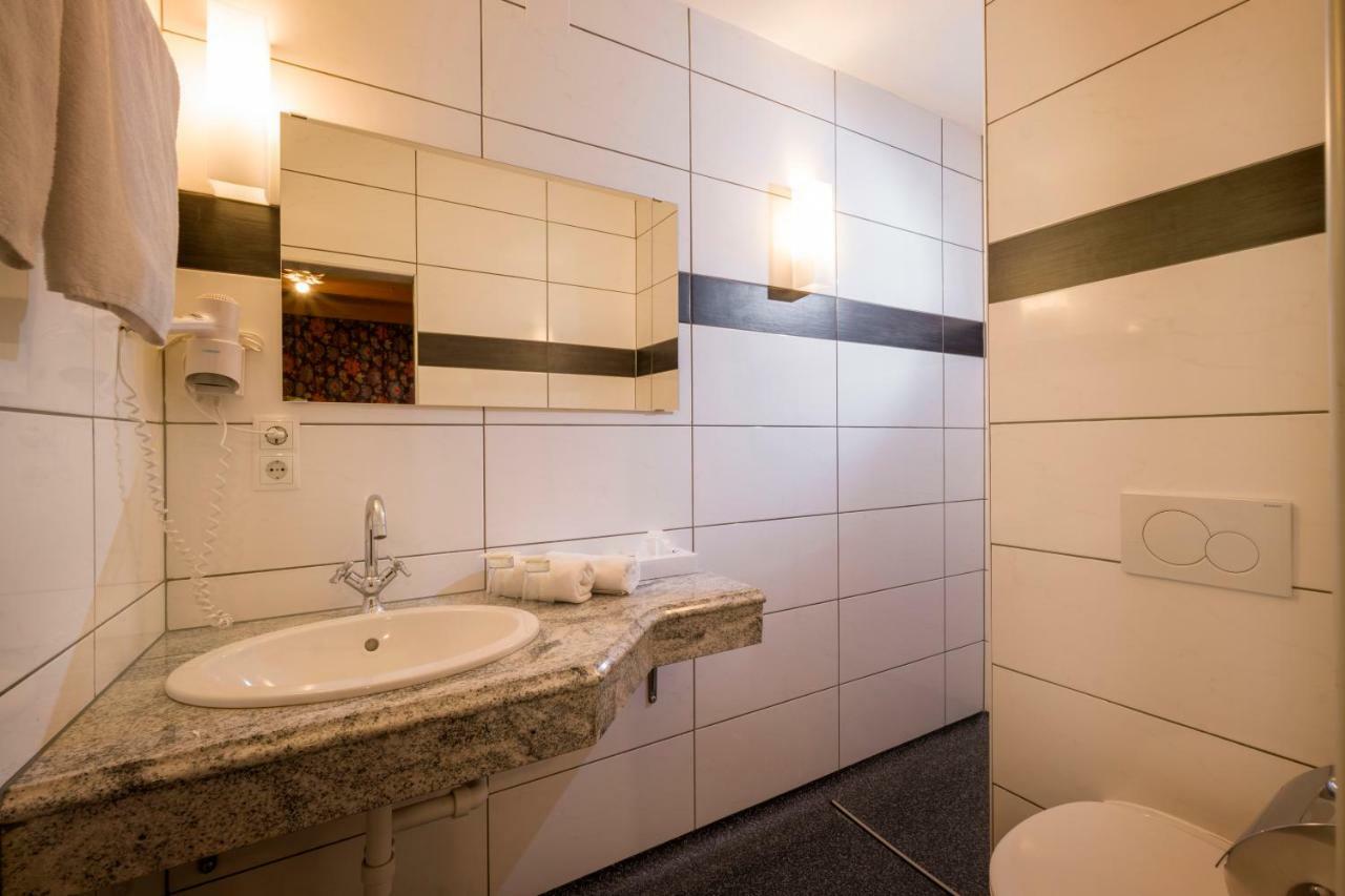 Gasthof Zellerstuben Zell am Ziller Kültér fotó